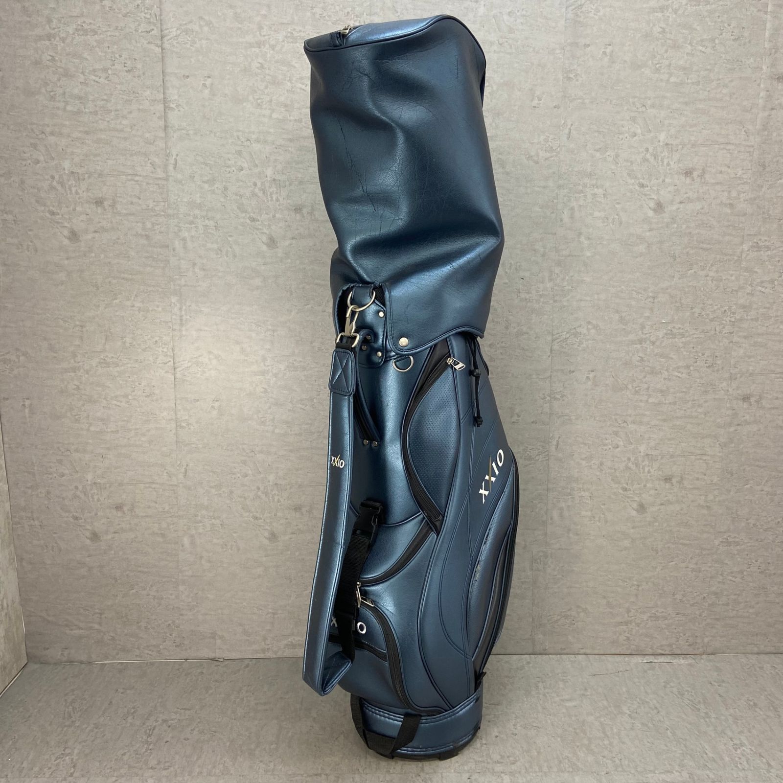 ゼクシオ メンズゴルフ13本セット R 右利き用 キャディバッグ