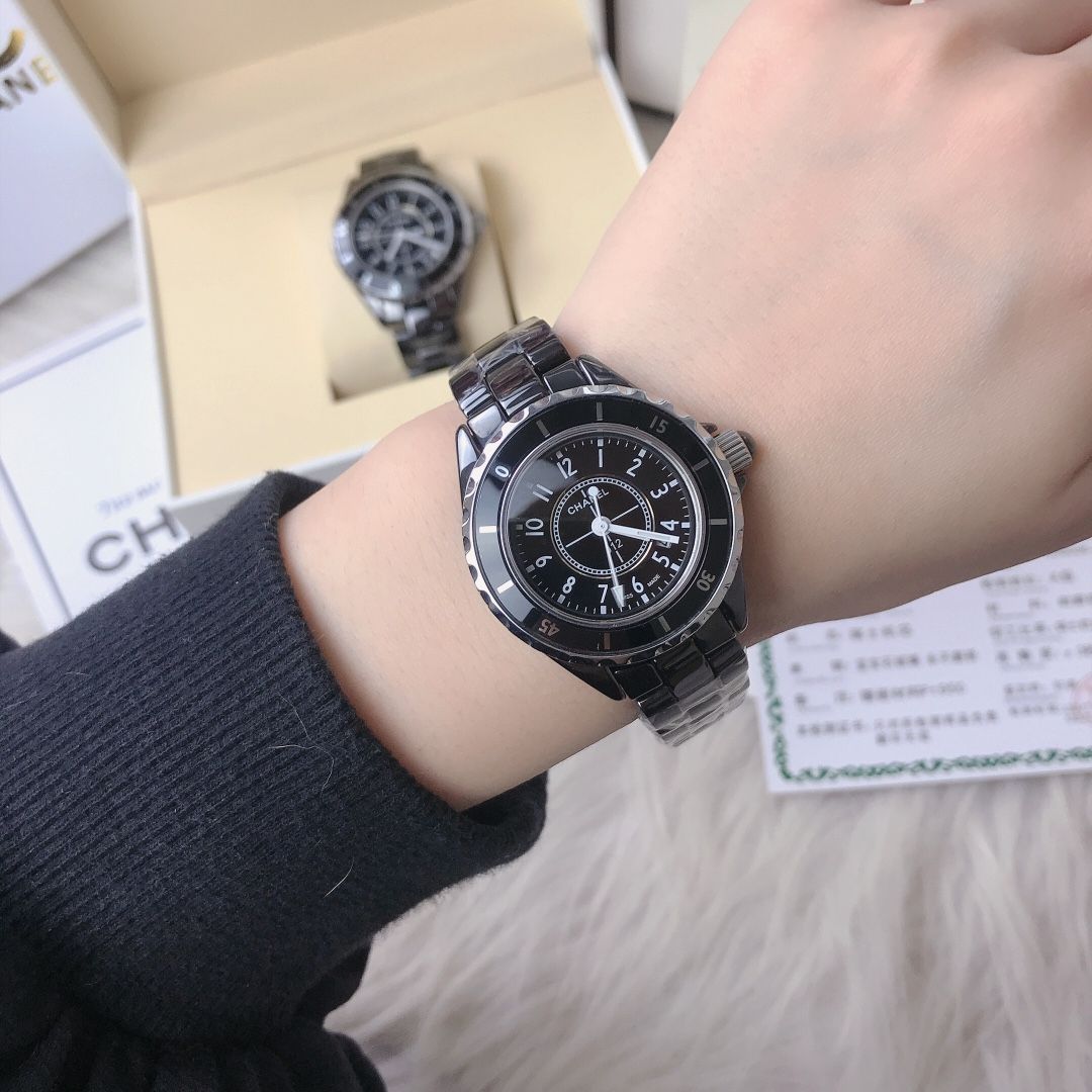 CHANEL J12 D.E 21012 並行輸入品 腕時計 J12 - レディース＆メンズ ウォッチ | CHANEL シャネル