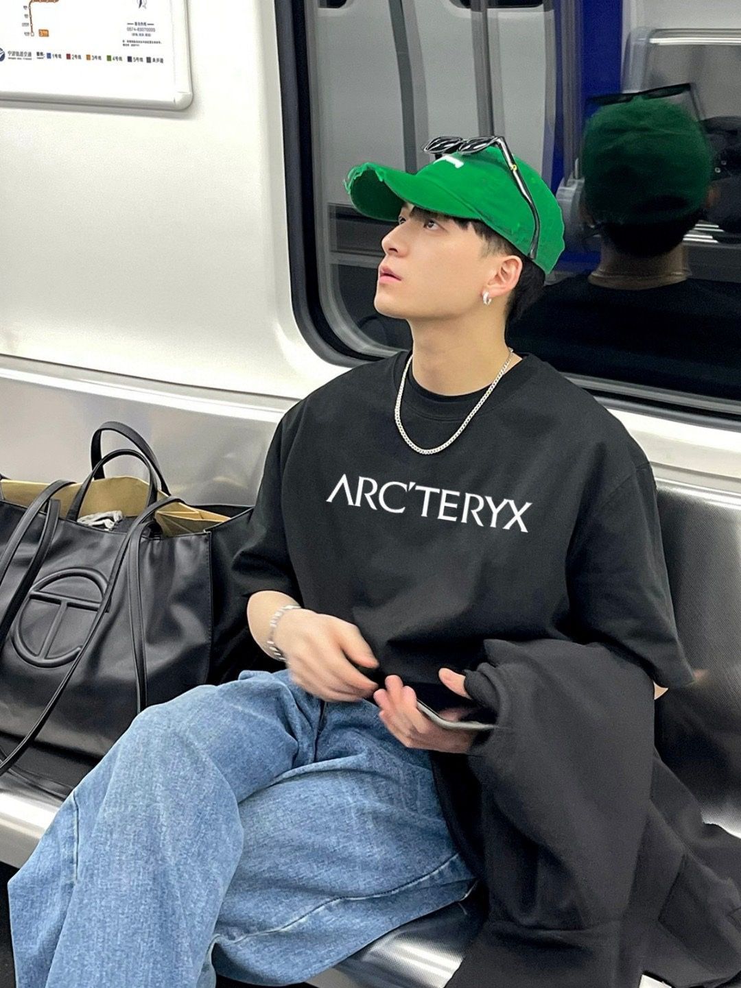 【特価セール・SALE】 ARC TERYX アークタリクス 最新モデル 胸元大ロゴアルファベット 男女兼用カップル向けショートスリーブ T シャツ 作成する