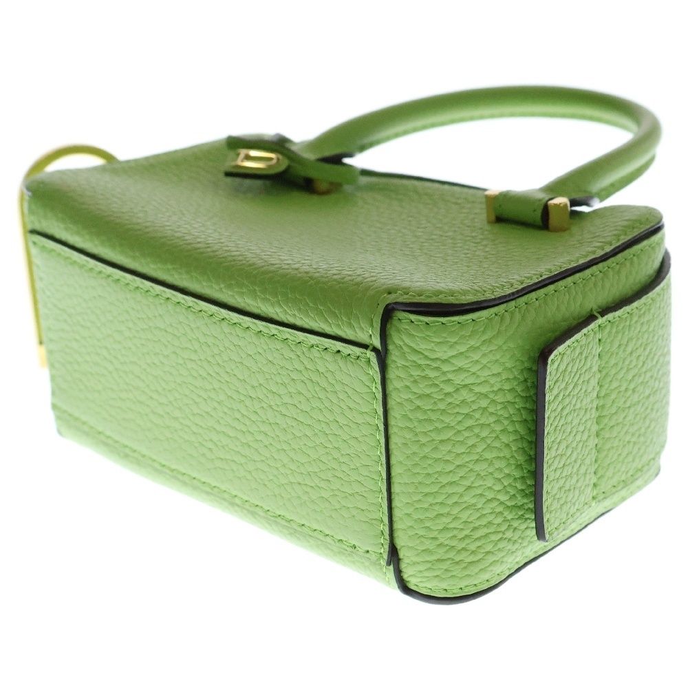 DELVAUX デルボー