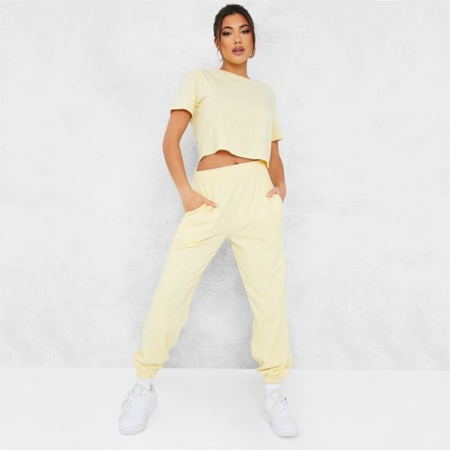 【送料無料】 アイソウイットファースト レディース ハーフパンツ・ショーツ ボトムス Crop T Shirt and Joggers Co-Ord Set Lemon