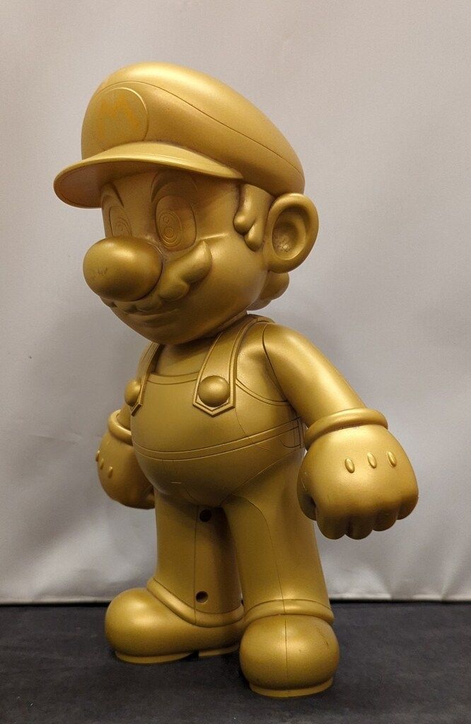 タイトー 30周年ビッグアクションフィギュア ゴールドマリオ