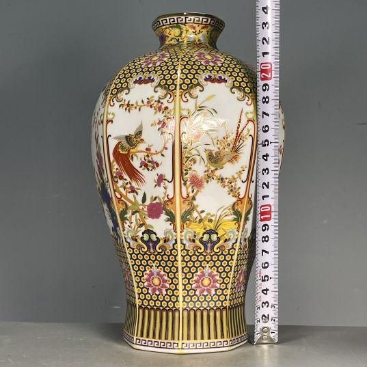 大清乾隆?琅彩?瓶 景徳鎮 陶磁器 装飾品 工芸品 美術品 置物