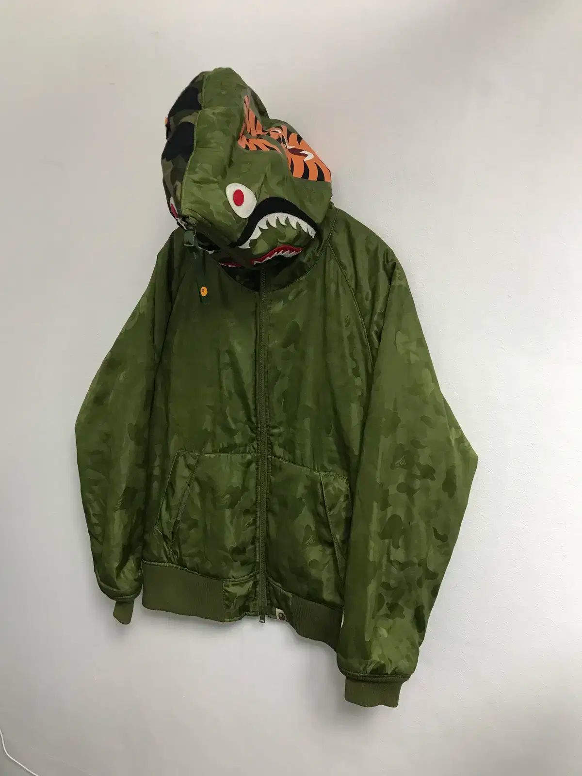 A BATHING APE 迷彩柄 ロゴ ブルゾン A BATHING APE(アベイシング