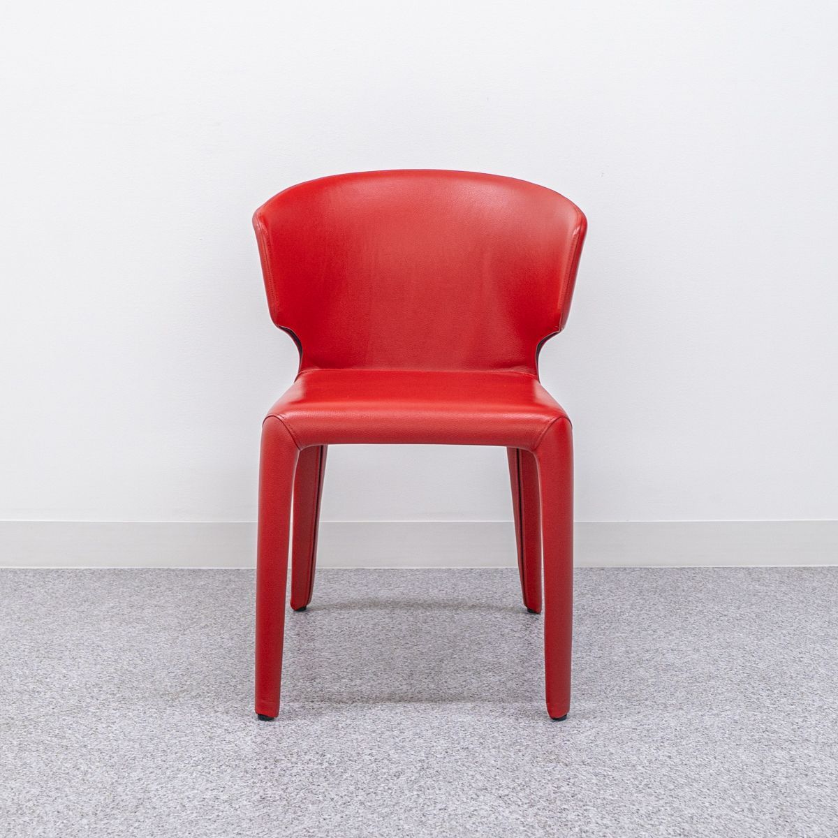 367 HOLA（オラ アームチェア） Cassina | カッシーナ・イクスシー