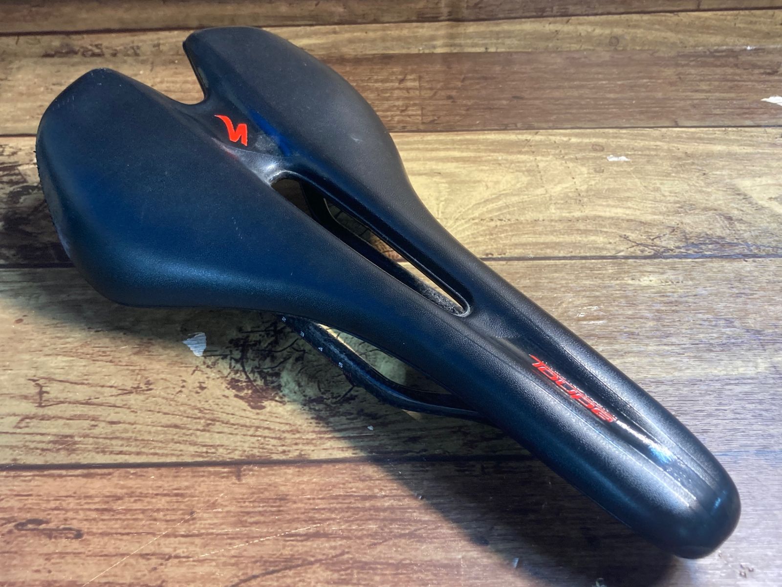 スペシャライズド SPECIALIZED トゥーペ TOUPE サドル 143mm ブラック