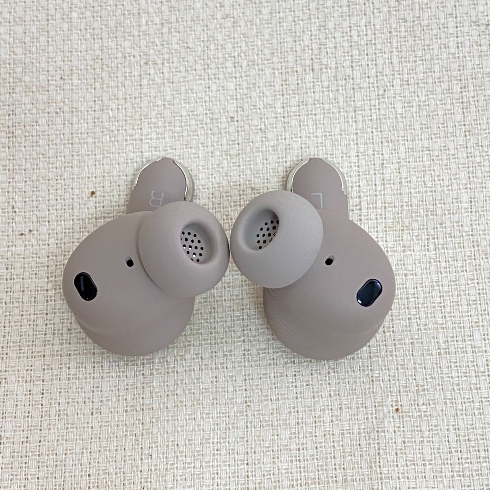 ノイズキャンセリング搭載完全ワイヤレスイヤホン Tour