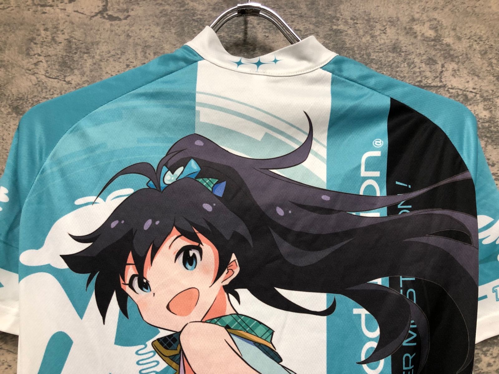 水 白