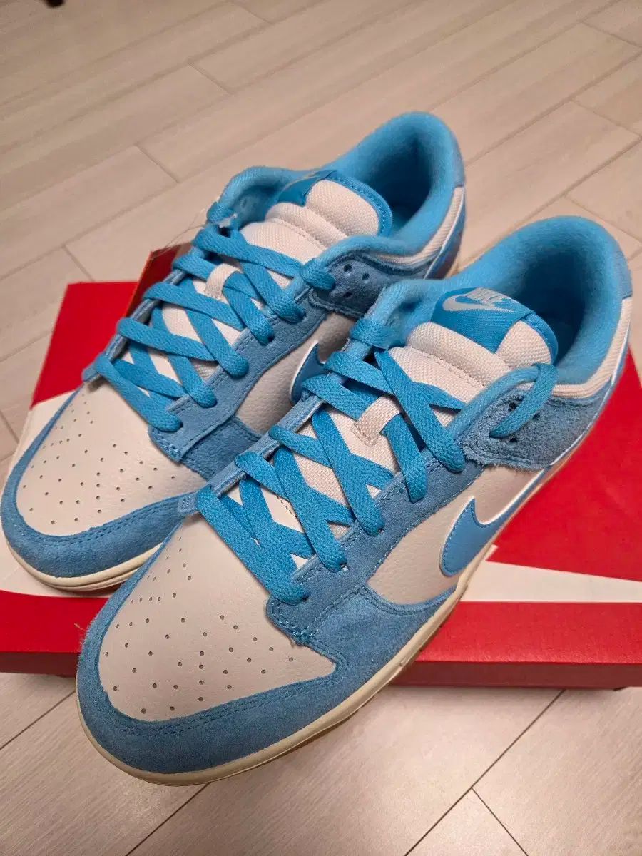 NIKE ナイキ