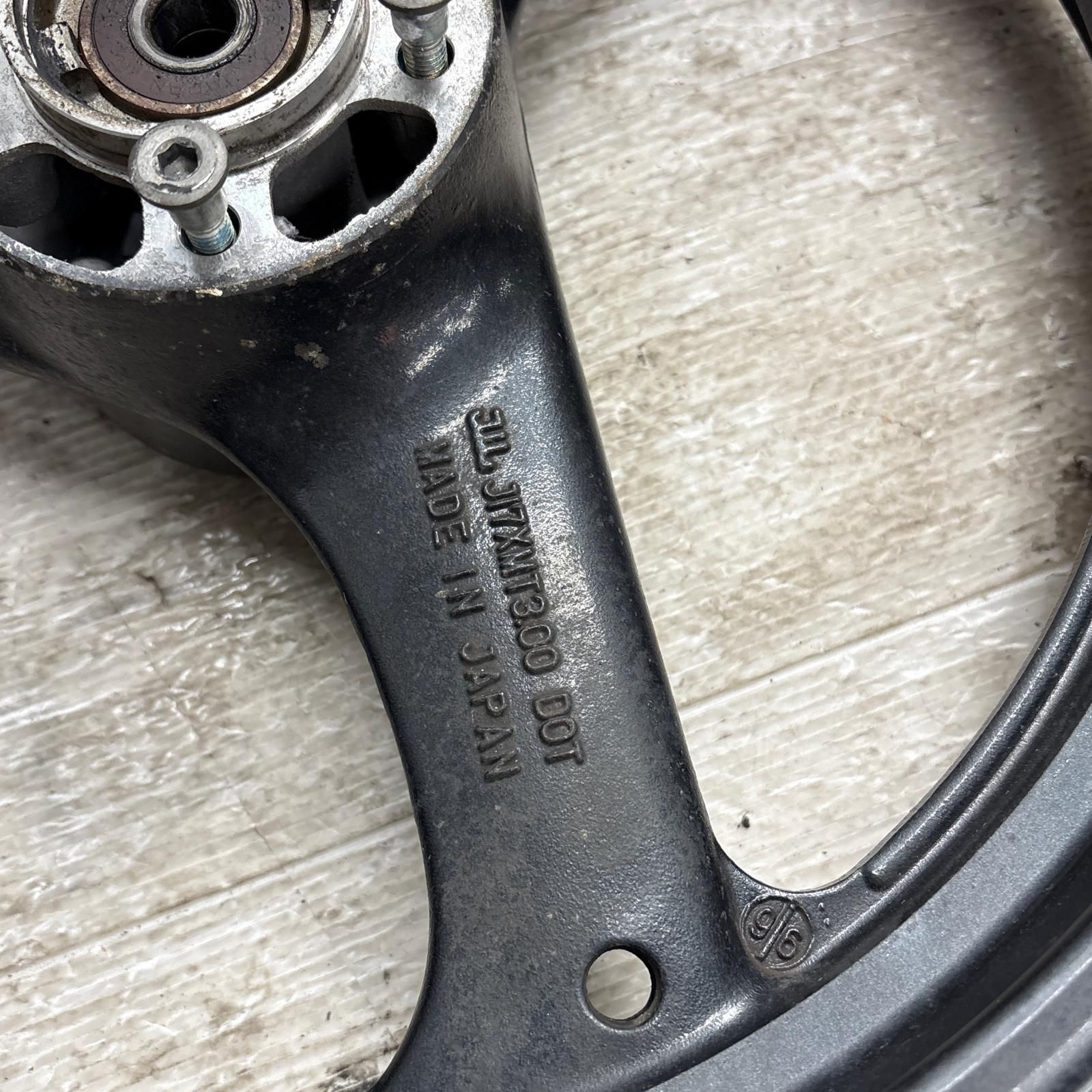 SUZUKI バンディット250 GJ77A フロントホイール スズキ DECORATOM_COM_BR