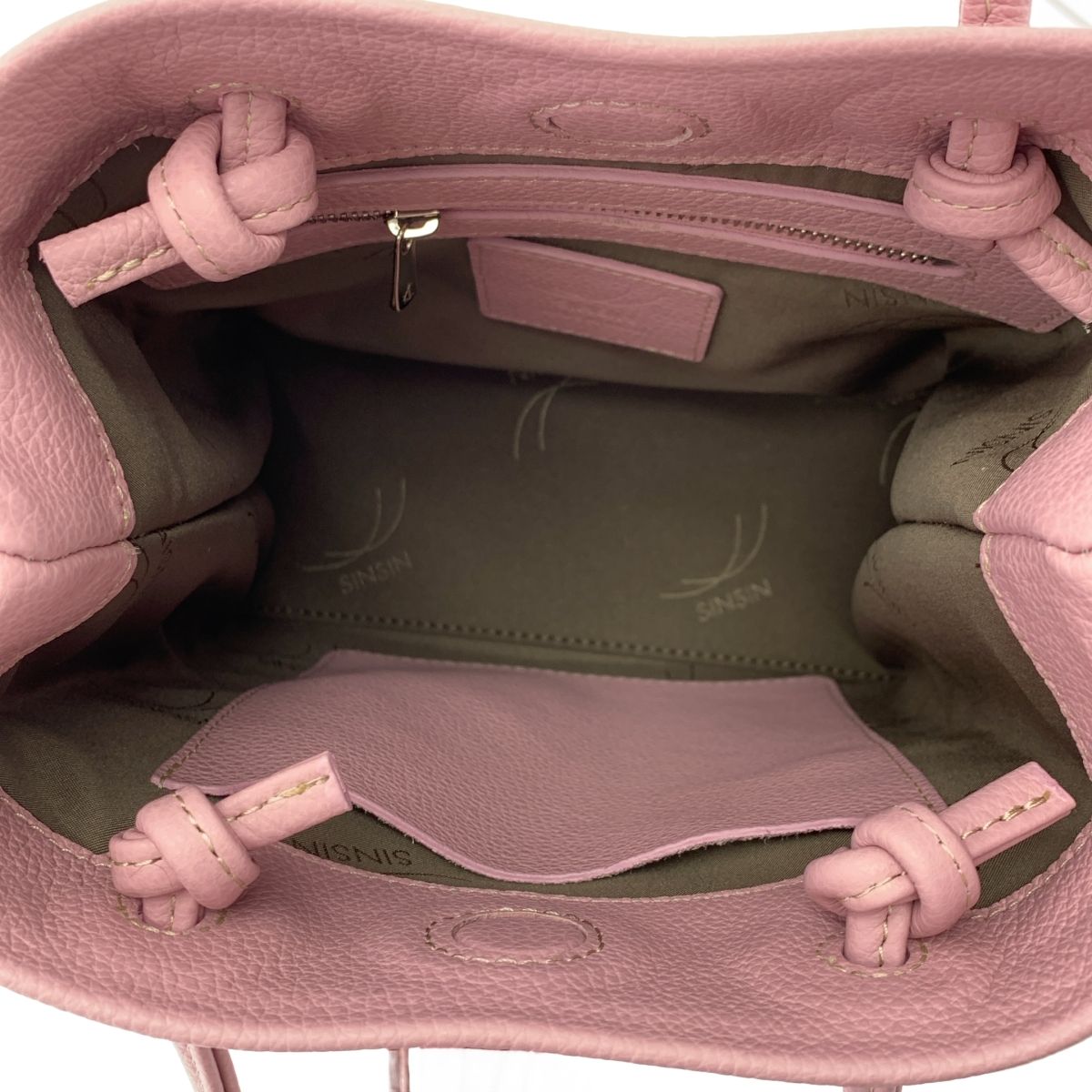 ショルダー付き