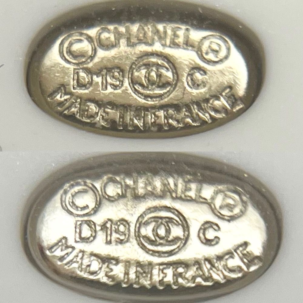 2019年 新作 新品 D19C シャネル ココマーク ブルー クリアストーン付き ブローチ バッジ ホワイト CHANEL シャネル 美品D19C ココマーク チェック パール