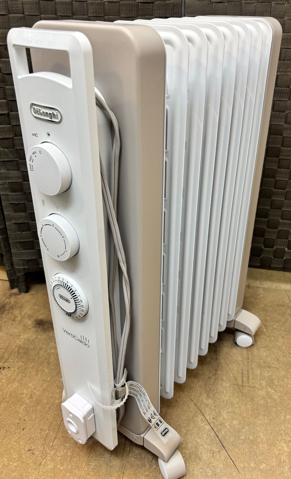 ◆De’Longhi オイルヒーター ヴェルティカルド RHJ21F0812-WH