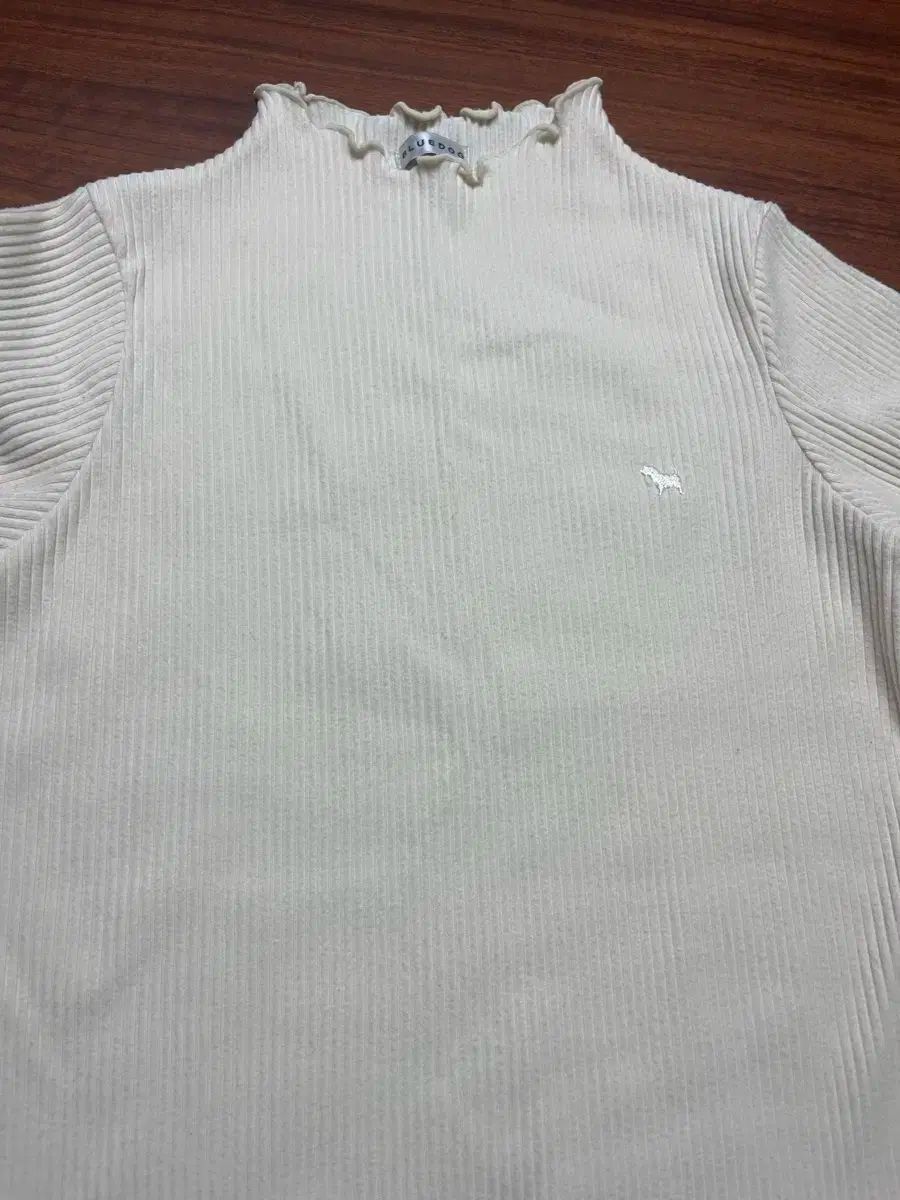  ブルードッグ リブ Tシャツ Tシャツ