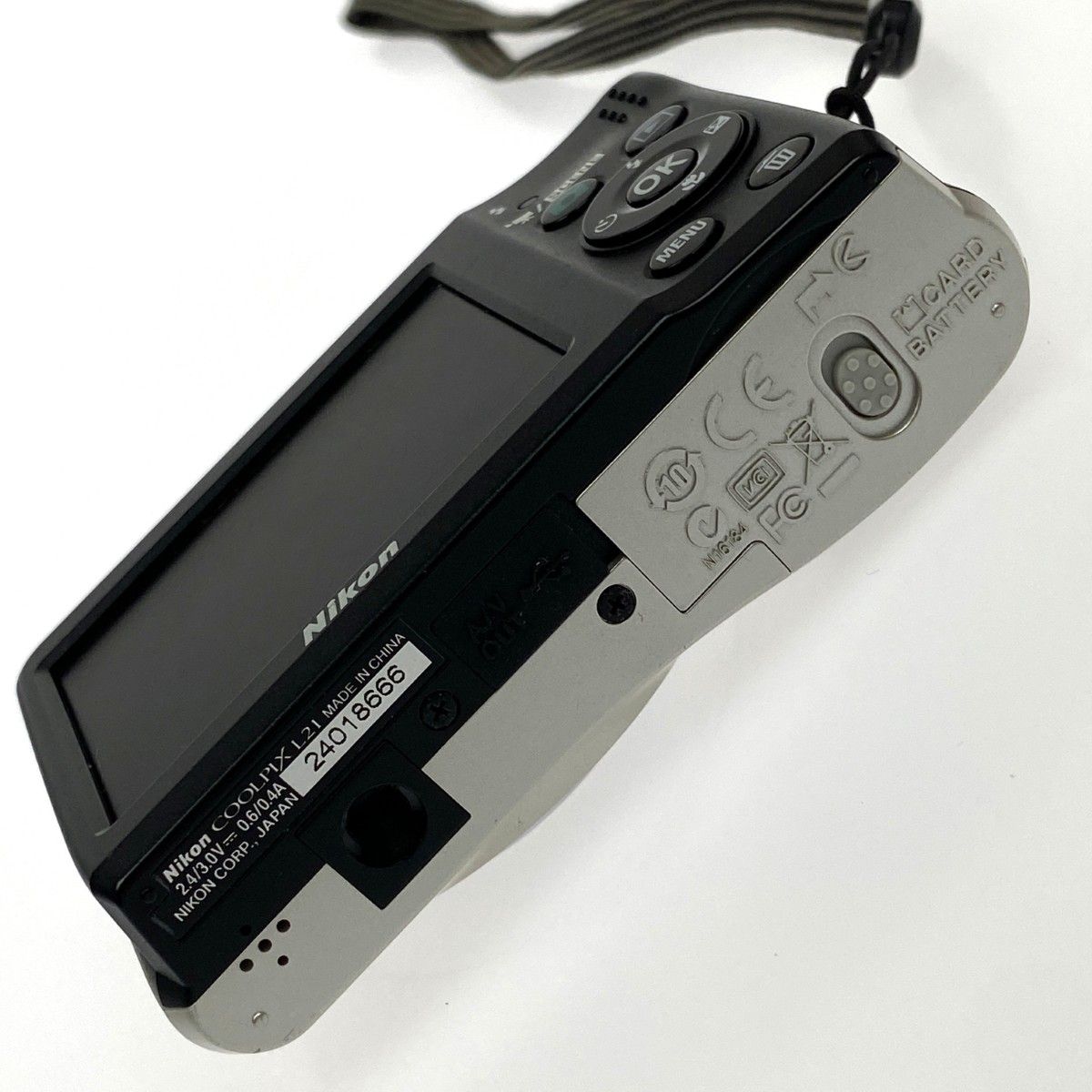 美品 Nikon COOLPIX L21 コンデジ デジカメ シルバー 電池式 Nikon