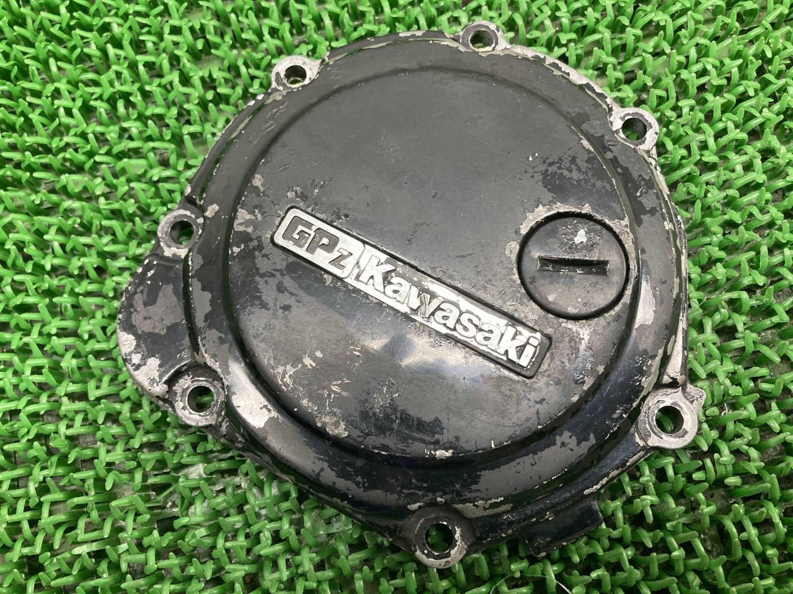 GPZ900R エンジンカバー カワサキ 純正 バイク 部品 ZX900A ポイント
