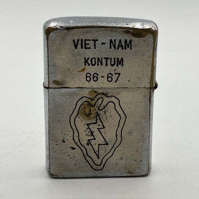 【ベトナムジッポ】1966年製 米国ランドルフ空軍基地 希少 本物 zippo ベトナムジッポ】1966年製 米国ランドルフ空軍基地 希少 本物