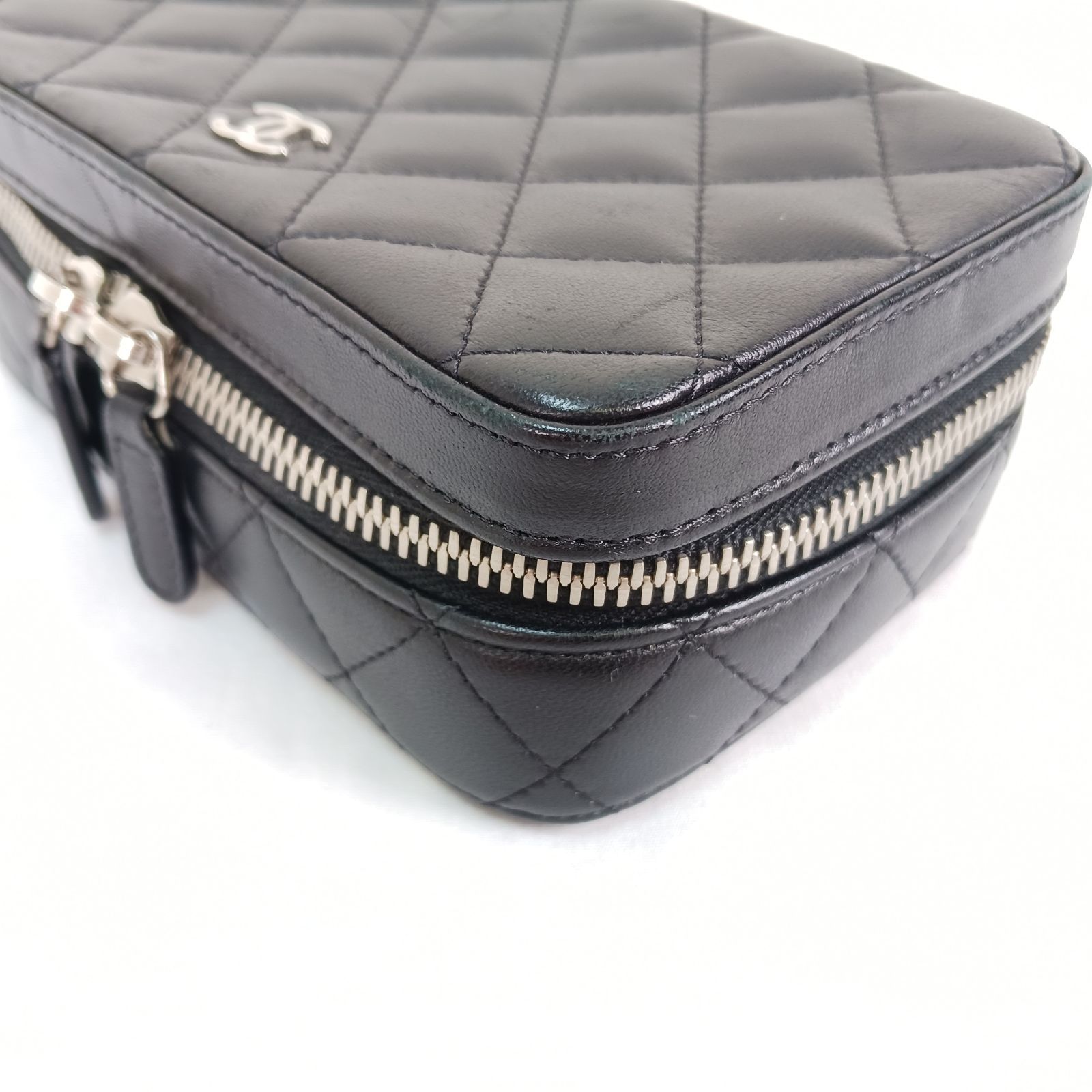 1303 M1011282603 CHANEL シャネル マトラッセ ジュエリーケース 