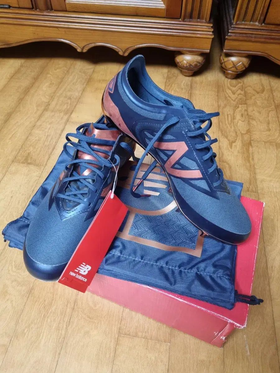 ニューバランス フューロン