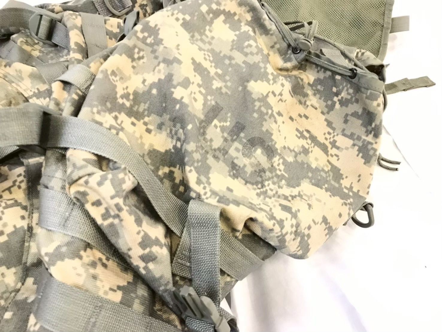 特殊部隊 Eagle Industries ハイドレーションキャリア カーキ