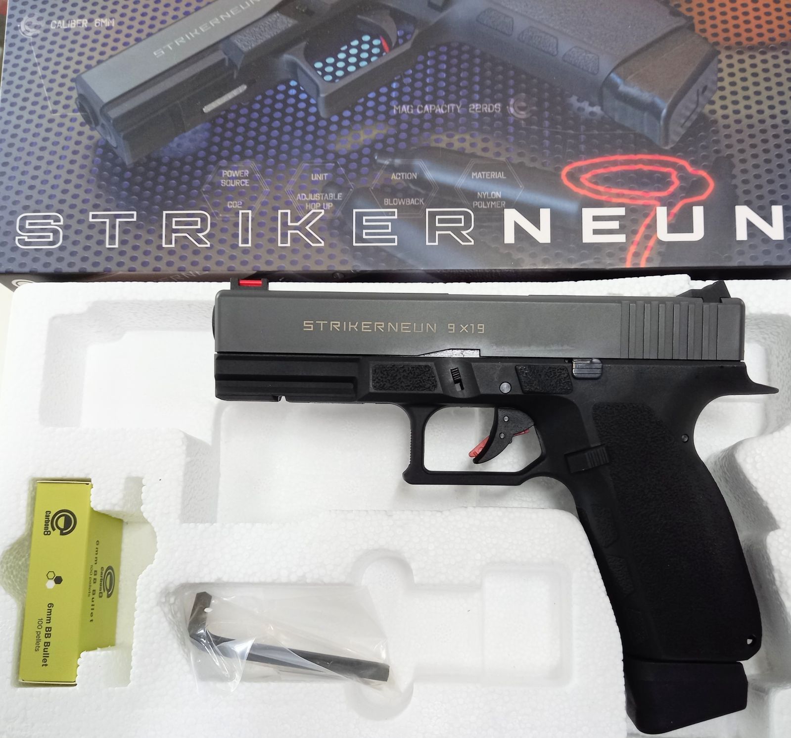 Carbon8 STRIKER ガスガン ブラック
