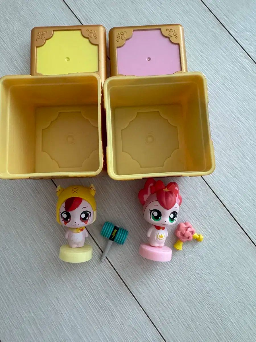 ティニッピング アク ドンピン ハッピング フィギュア