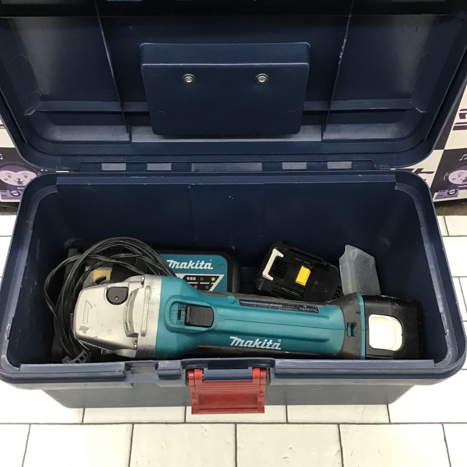 マキタ(makita) 100mmコードレスディスクグラインダー GA400DRF【所沢店】