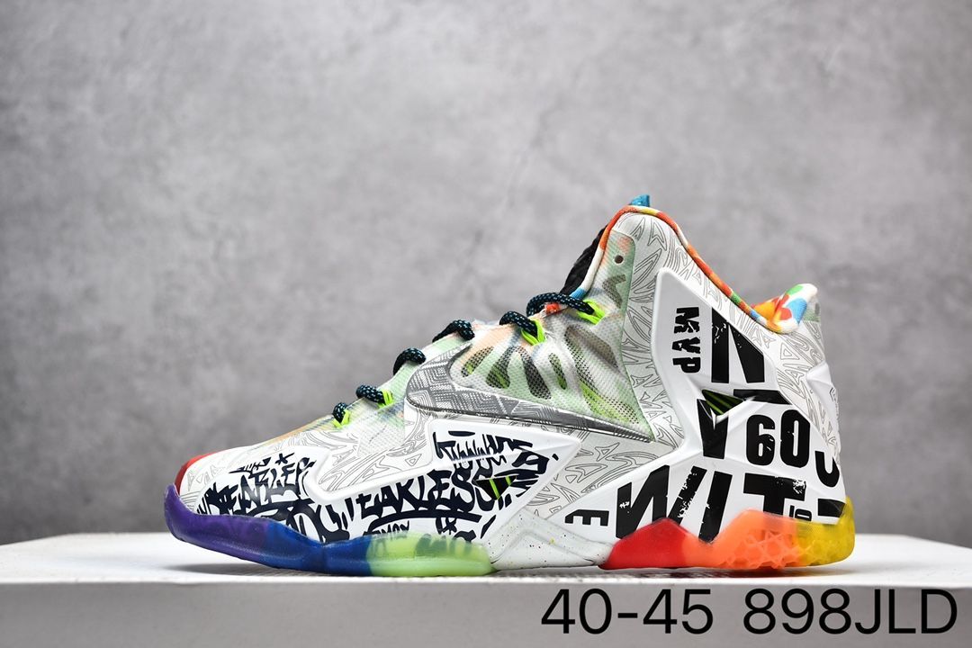 値下げします 新品 LEBRON 11 PREMIUM 'WHAT THE LEBRON' -650884-400