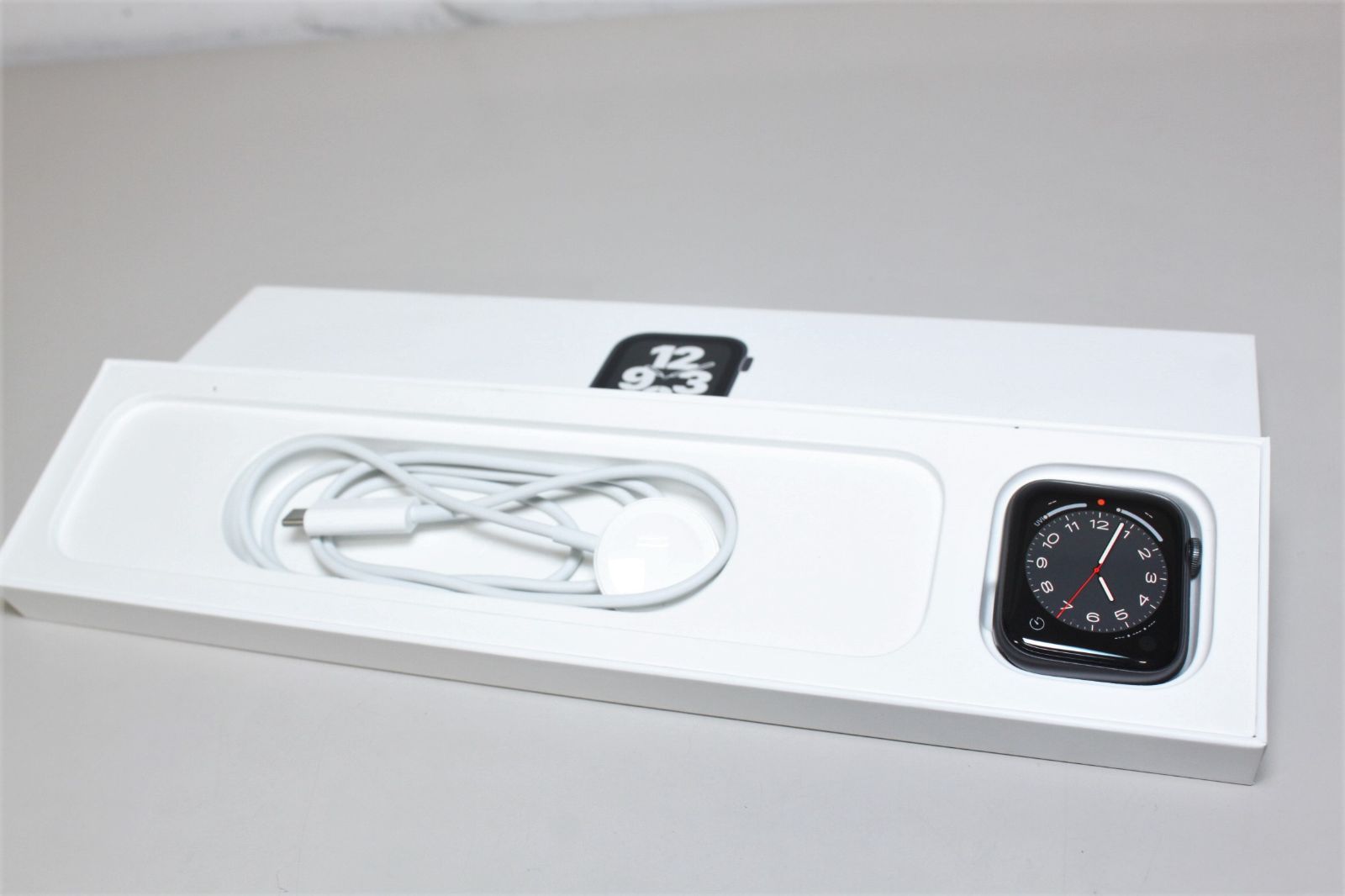 Apple Watch SE（第1世代）GPS+セルラー/44mm/A2356〈MKT33J/A〉④ 