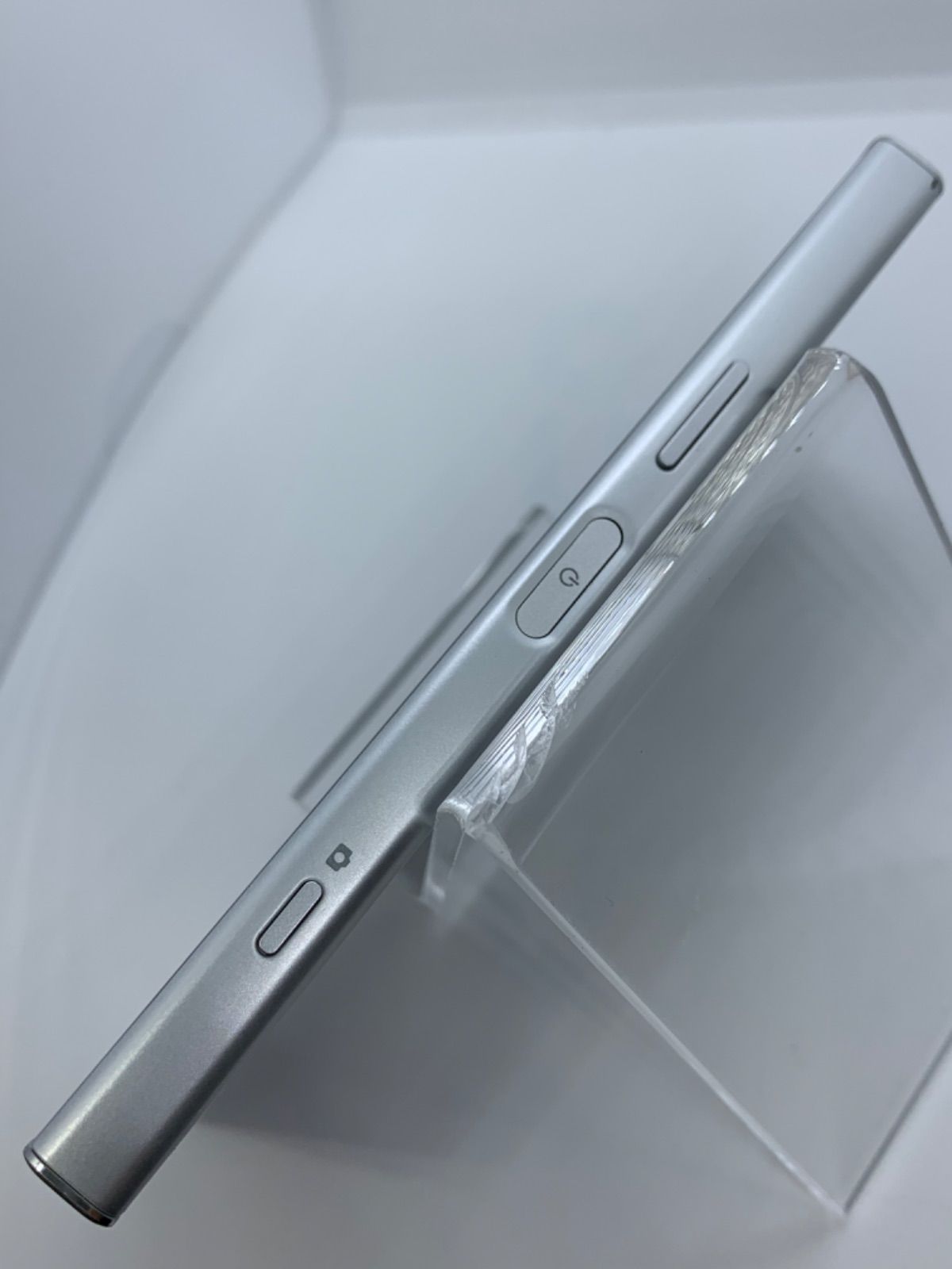 中古品】docomo Xperia XZ1 Compact 32GB SO-02K シルバー