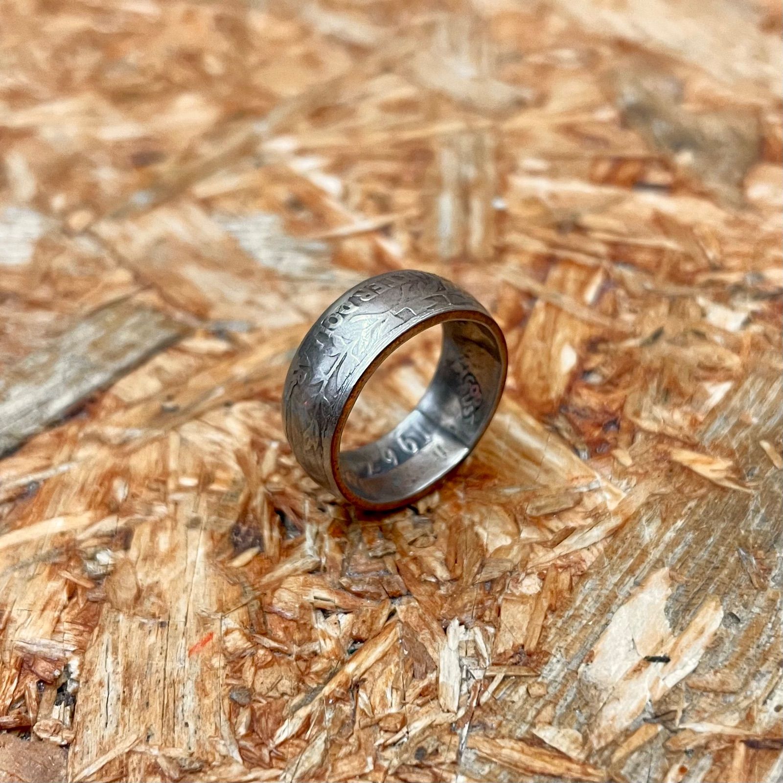 1】オールドコインリング 25セント ハンドメイド 指輪 オリジナル ヴィンテージコイン アクセサリー USA アメリカ 硬貨 ウォーターダラー  ビンテージ VINTAGE - メルカリ