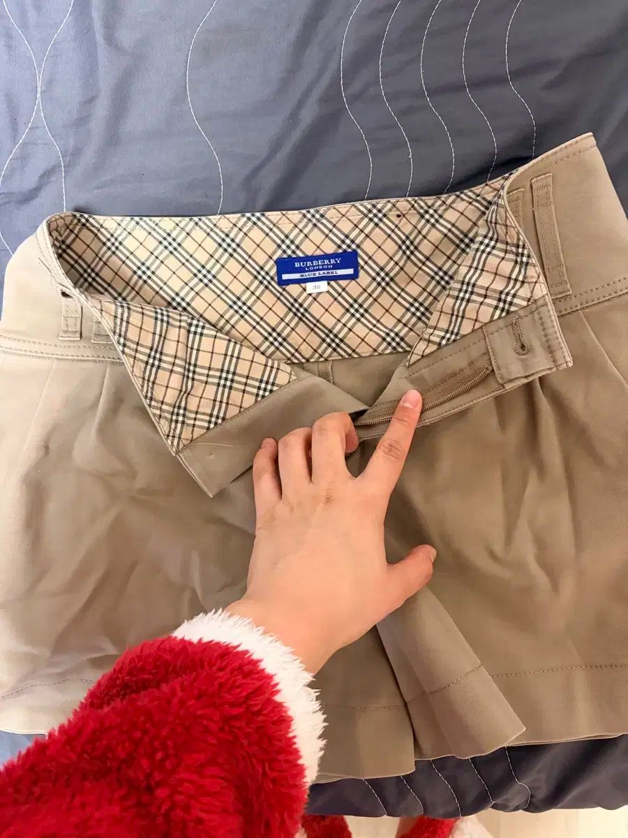 バーバリー ロンドン ベージュ コットン パンツ