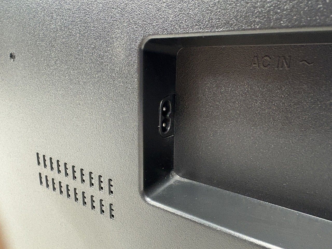 スマートテレビ LUCA