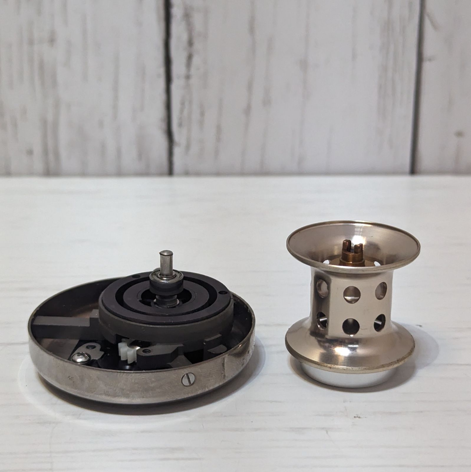 RYOBI VARIUS M200 リール RYOBI】リョービ VARIUS バリウス M200 リール 釣り具 オールド