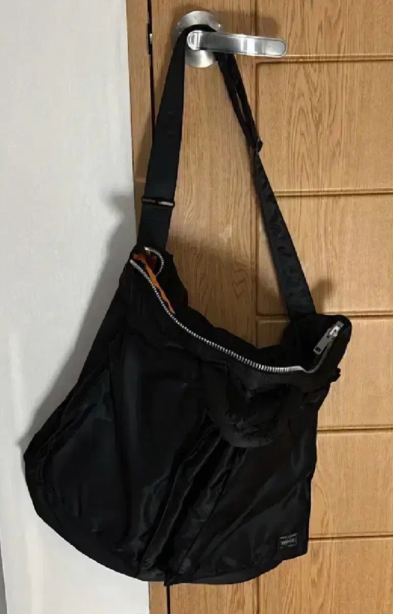 人気♡A4可♡大容量♡PORTER ポーター タンカー トートバッグ ブラック TANKER(タンカー) TOTE BAG | 吉田カバンホームページ | YOSHIDA