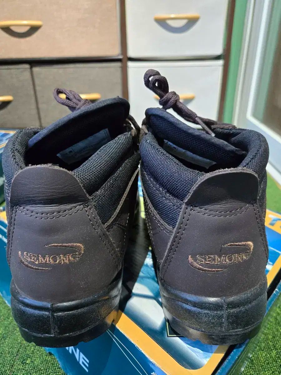 安全靴 GORE-TEX