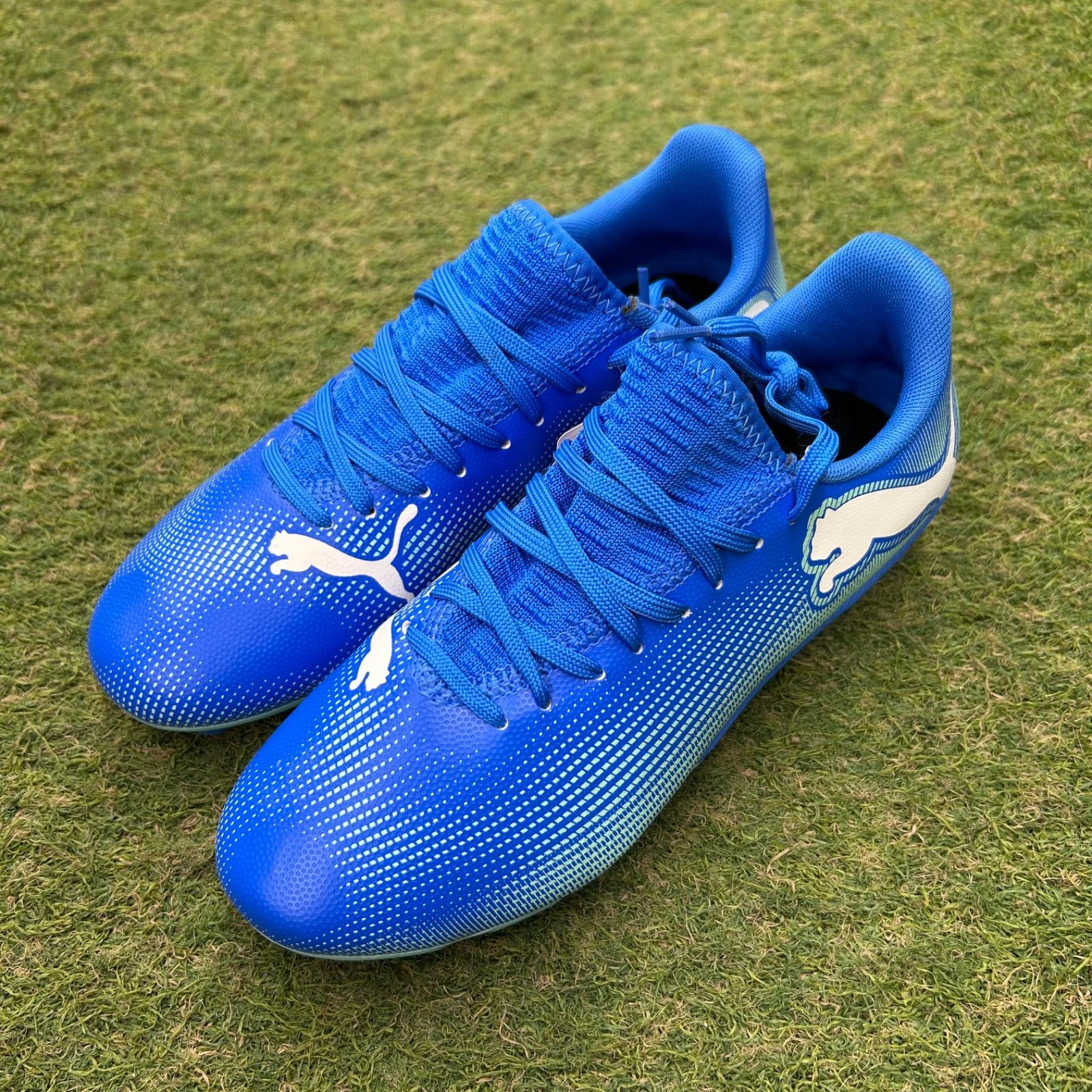 プーマ フューチャー 7 プレイ HG/AG + MID JR (107954-01) - メルカリ