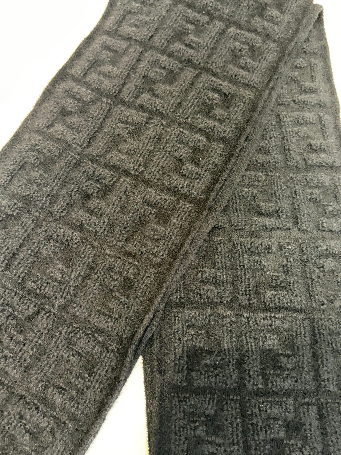 FENDI ヴィンテージ マフラー ズッカ柄 リバーシブルマフラー ロゴ総柄