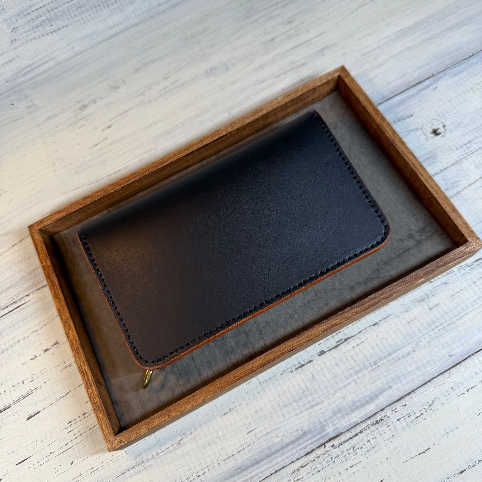 トラッカーウォレット ミドル3層】ブラック 茶芯 ゴールド