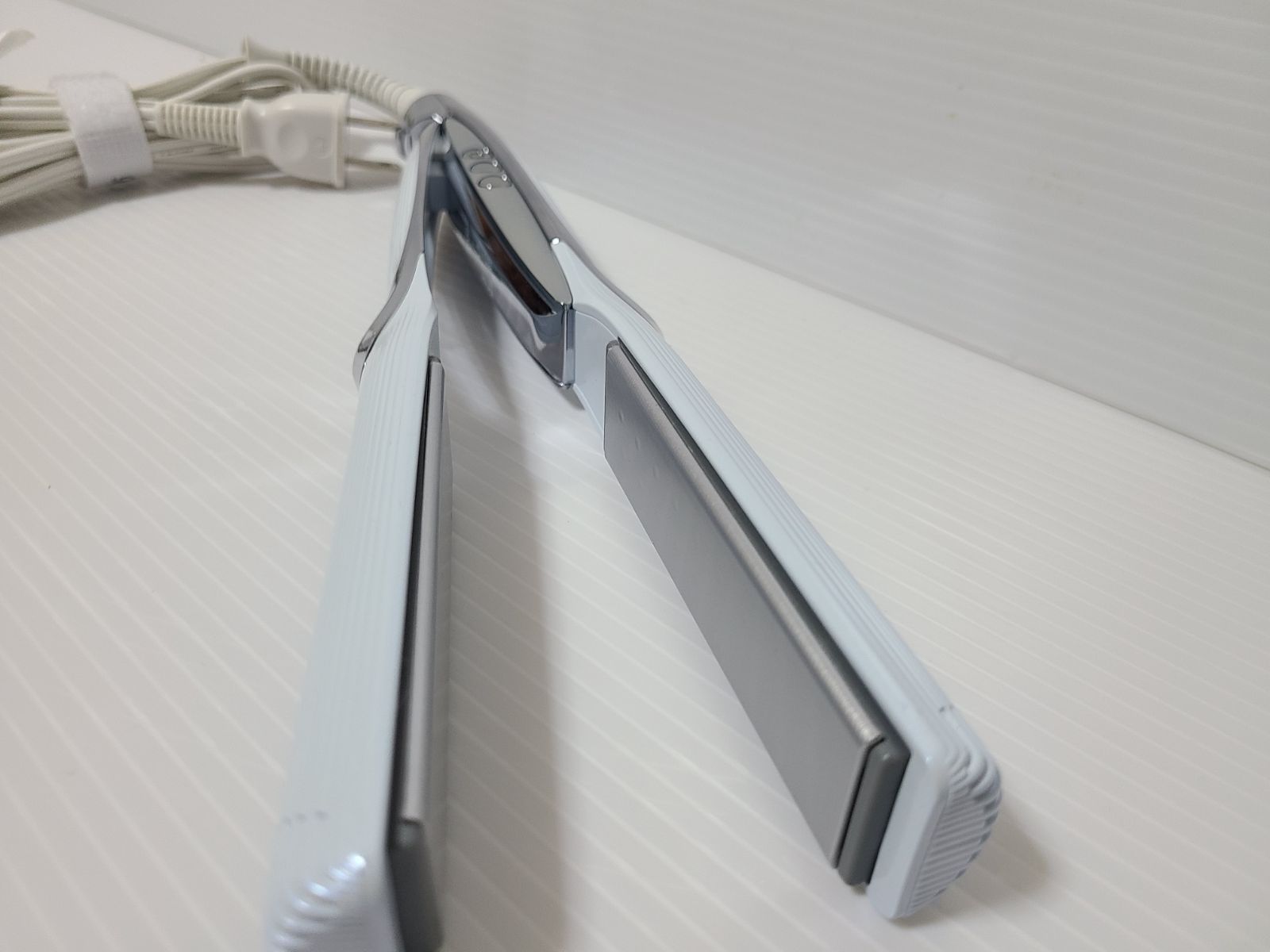 ヘアアイロン リファ