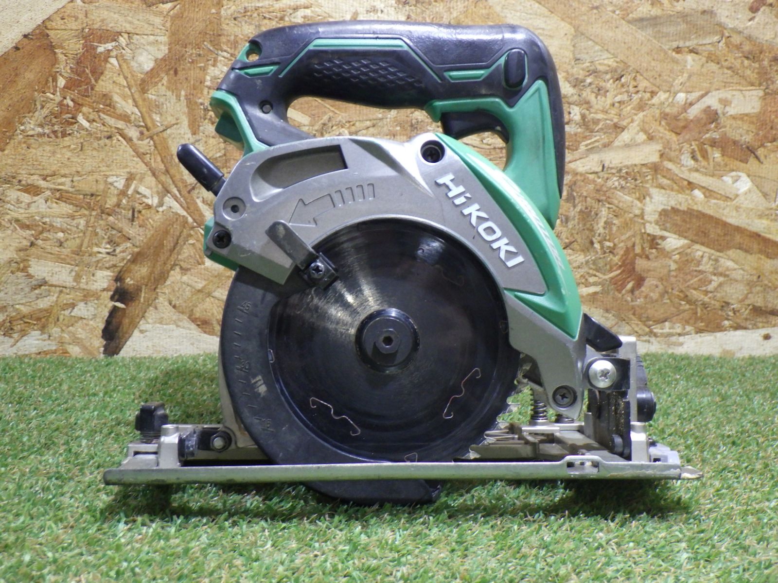 日立　125ｍｍコードレスマルノコ　 C18DBL　 HiKOKI C18DBL (NN)(B) [ストロングブラック] オークション比較 - 価格.com