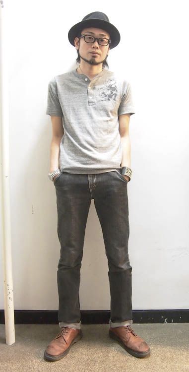 ヘンリーネックTシャツ