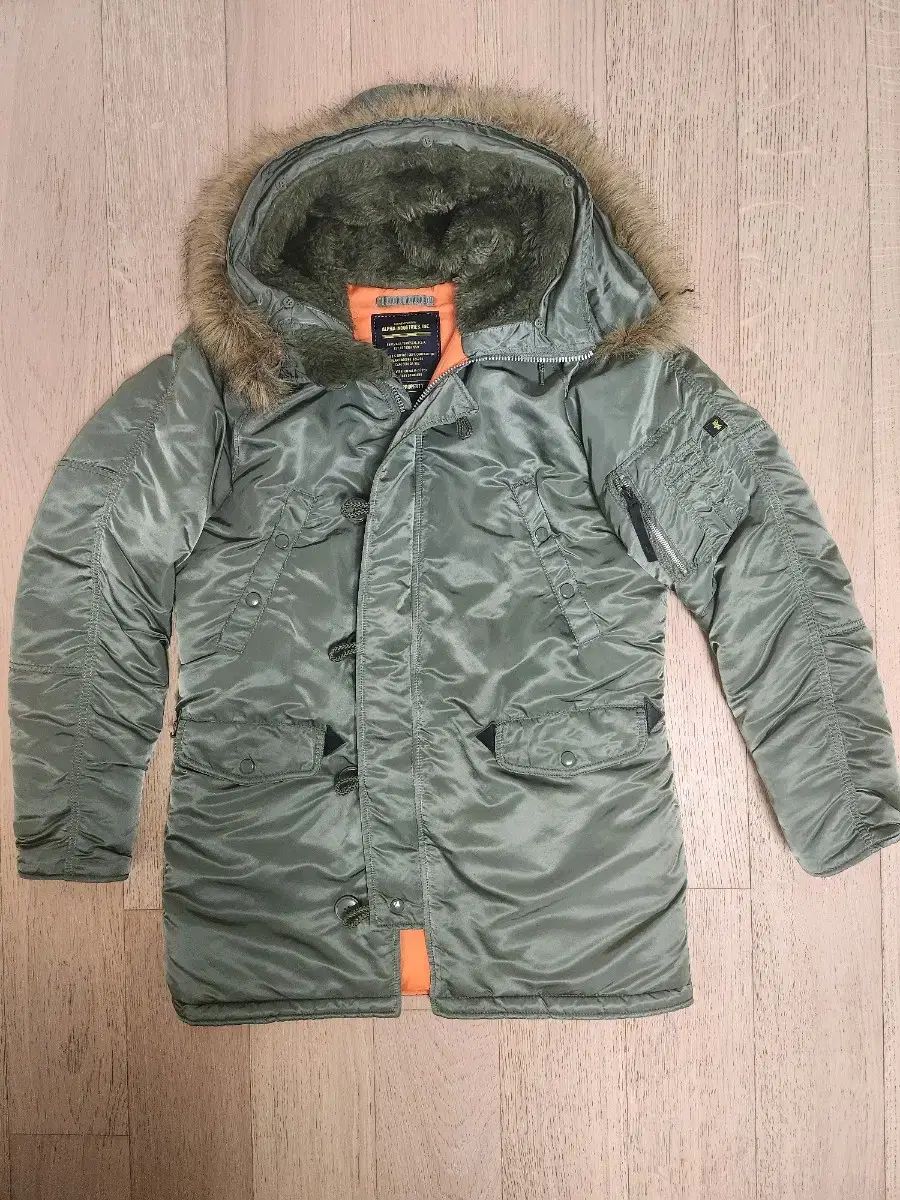 ALPHA INDUSTRIES(アルファ インダストリーズ) n3b m サイズ