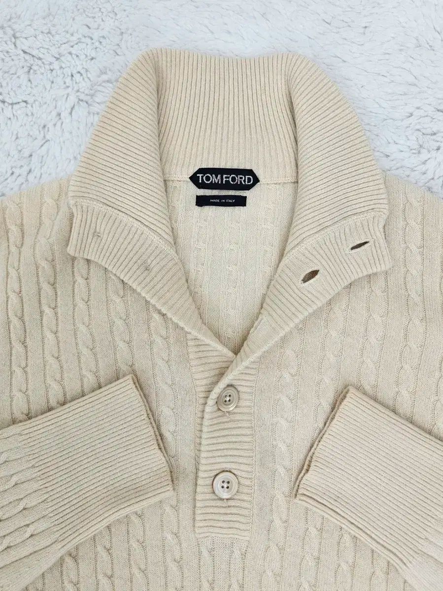TOM FORD