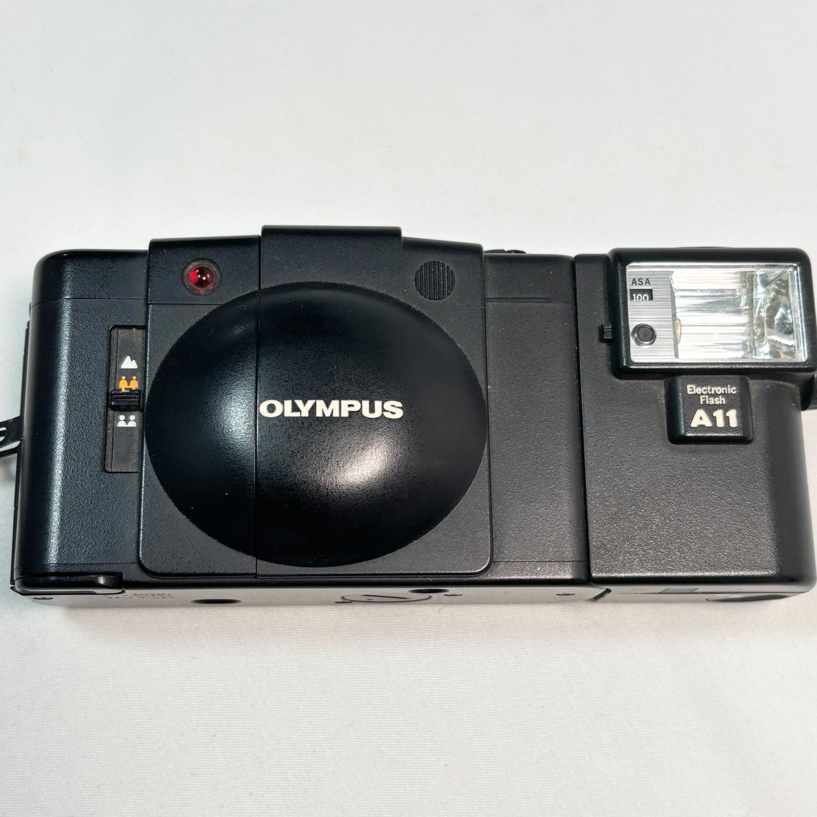 OLYMPUS A11 コンパクトカメラ　ジャンク 送料無料】OLYMPUS/オリンパス/XA2/A11/フィルムカメラ/ブラック