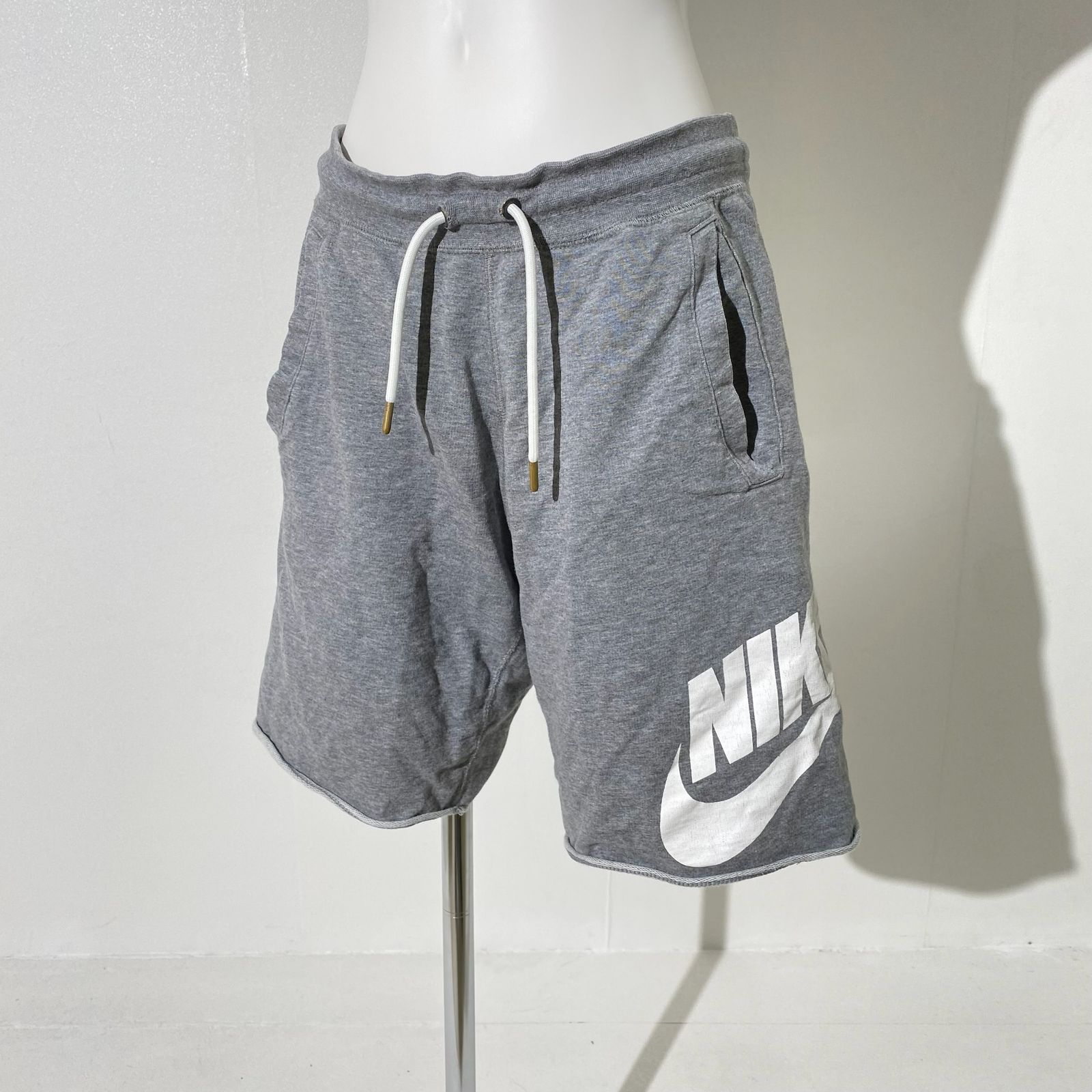 スポーティ】NIKE ナイキ ショートパンツ プリント スウィッシュ