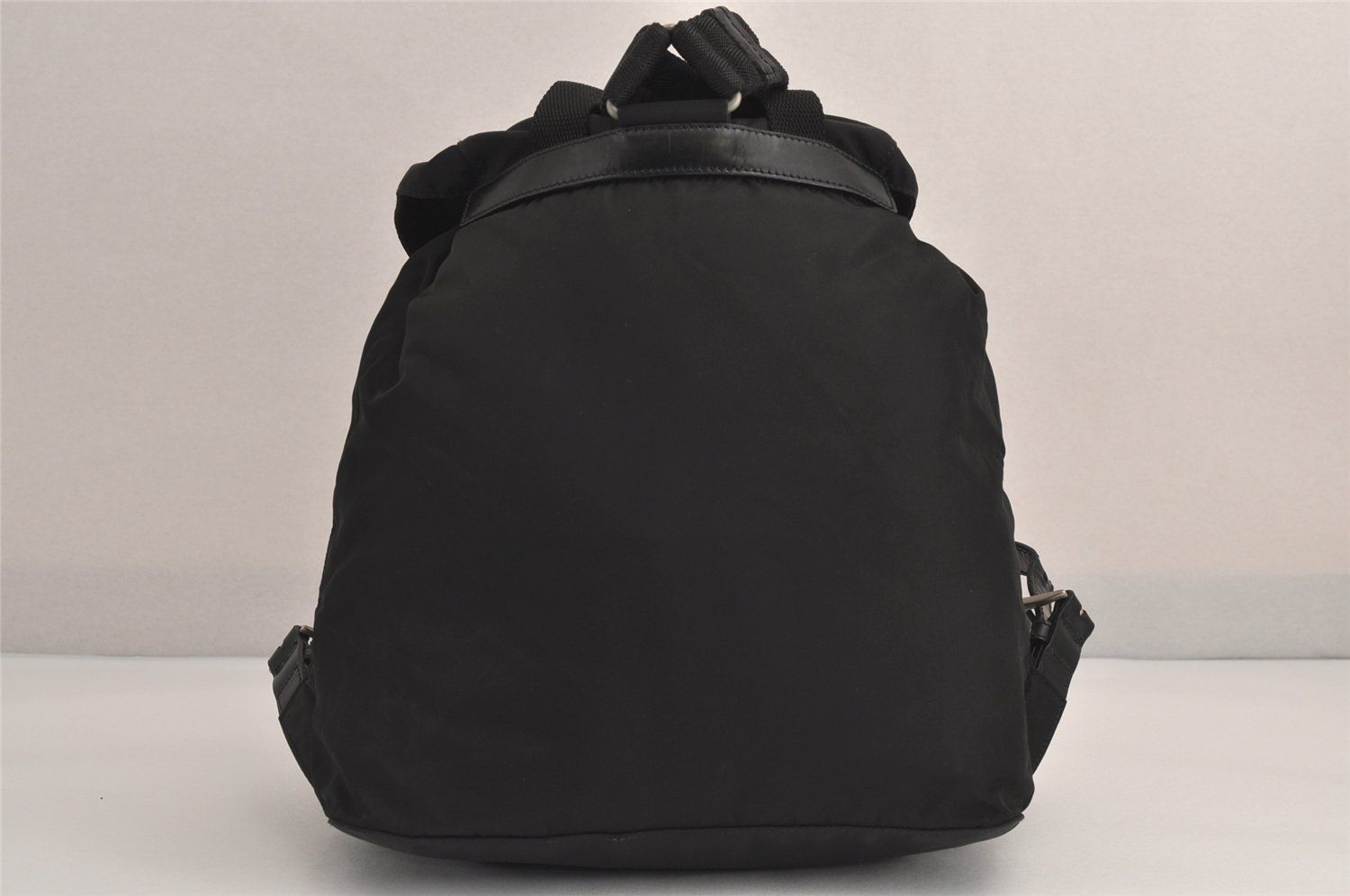 PRADA プラダ ヴェラ ナイロン レザー 巾着型 バックパック 財布 B4650 
