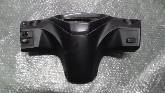 アクシスZ　SEJ6J-002xxx　の　メーターカバー:#1737421642