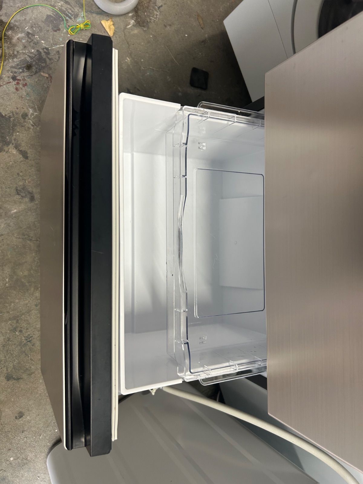 HITACHI 315L中型冷蔵庫