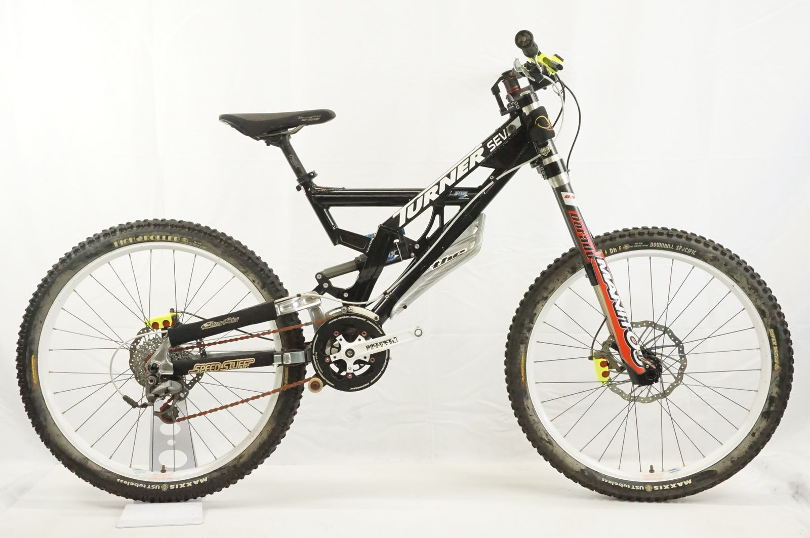 五月人形 吉徳 伊達政宗 兜 ケース 飾り 三日月 11号 A 伊達 赤ぼかし